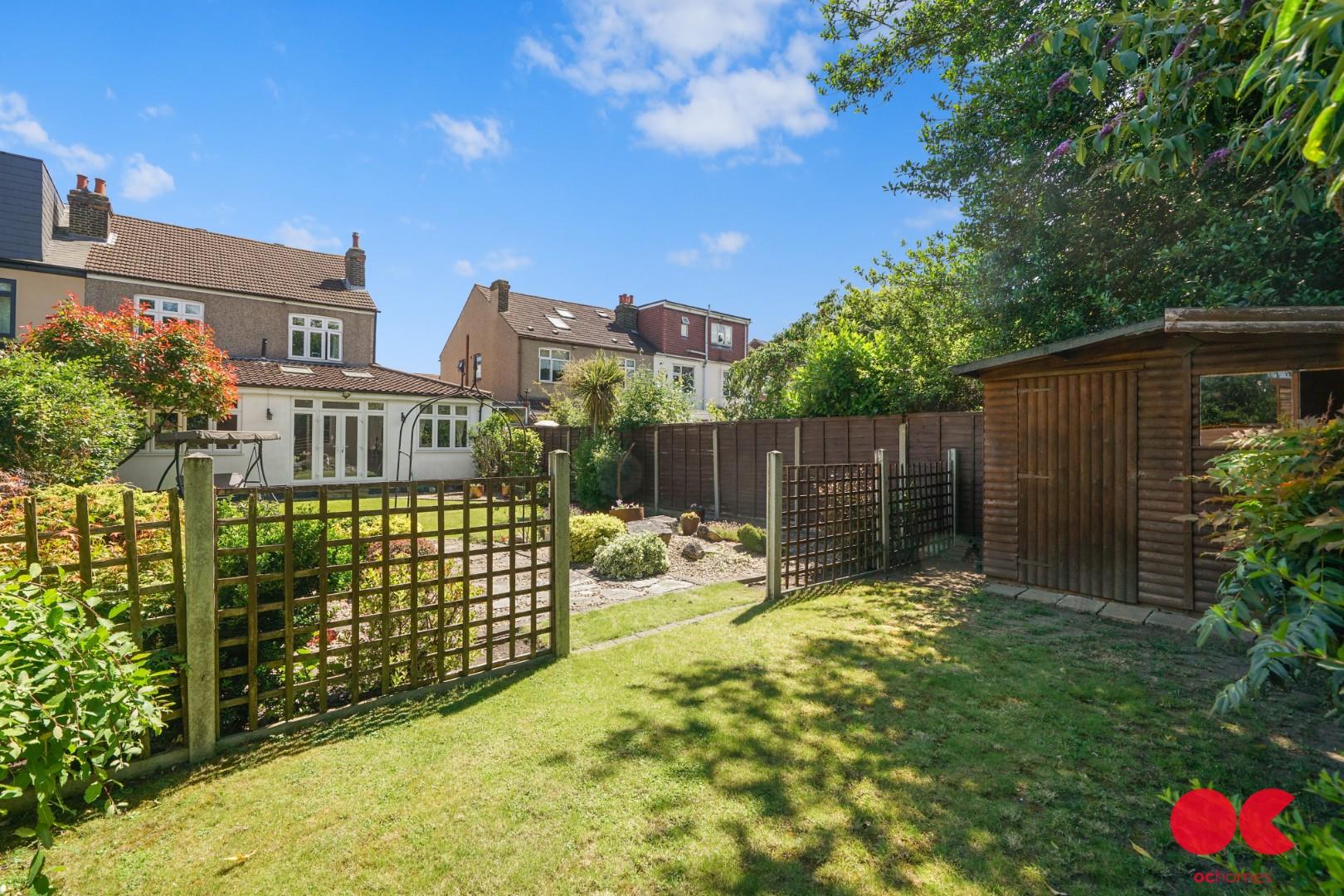 4 bed semi-detached house for sale in Fairholme Avenue, Gidea Park  - Property Image 33