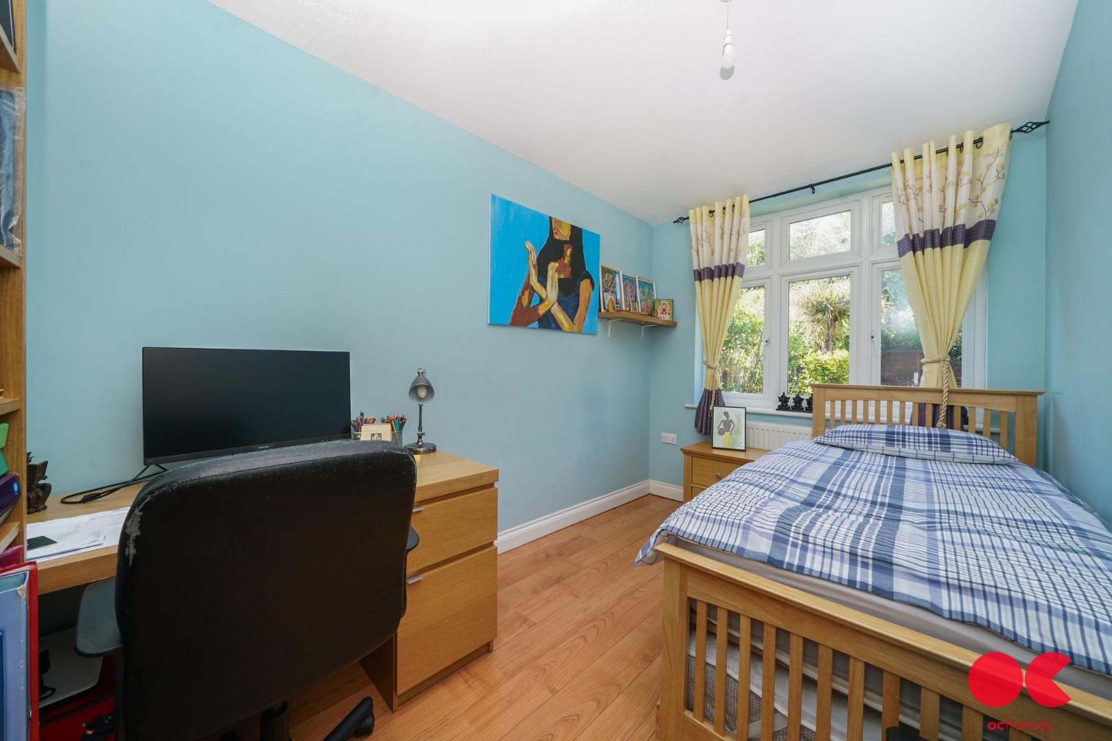 4 bed semi-detached house for sale in Fairholme Avenue, Gidea Park  - Property Image 12