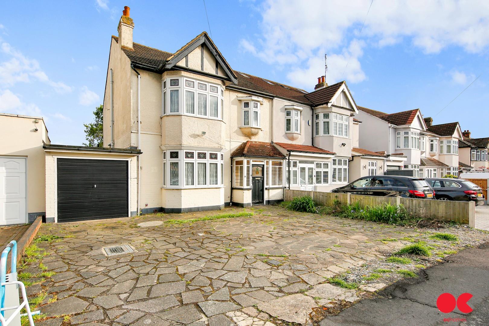 4 bed semi-detached house for sale in Fairholme Avenue, Gidea Park, RM2
