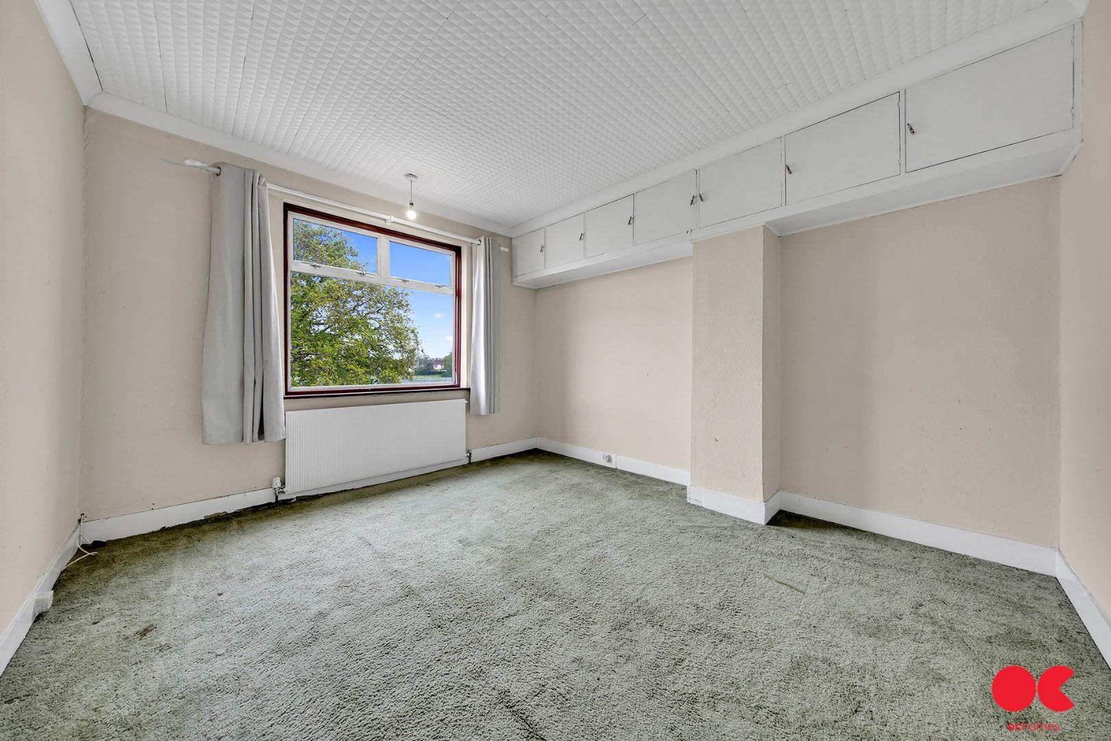 4 bed semi-detached house for sale in Fairholme Avenue, Gidea Park  - Property Image 8