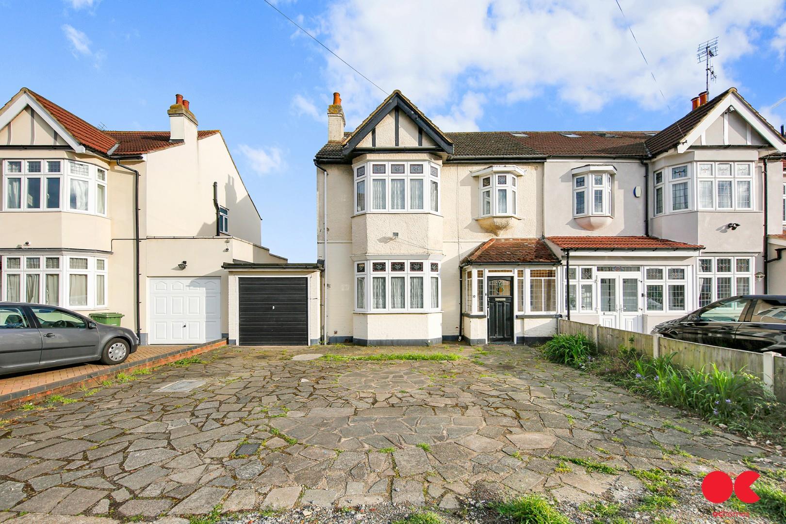 4 bed semi-detached house for sale in Fairholme Avenue, Gidea Park  - Property Image 32
