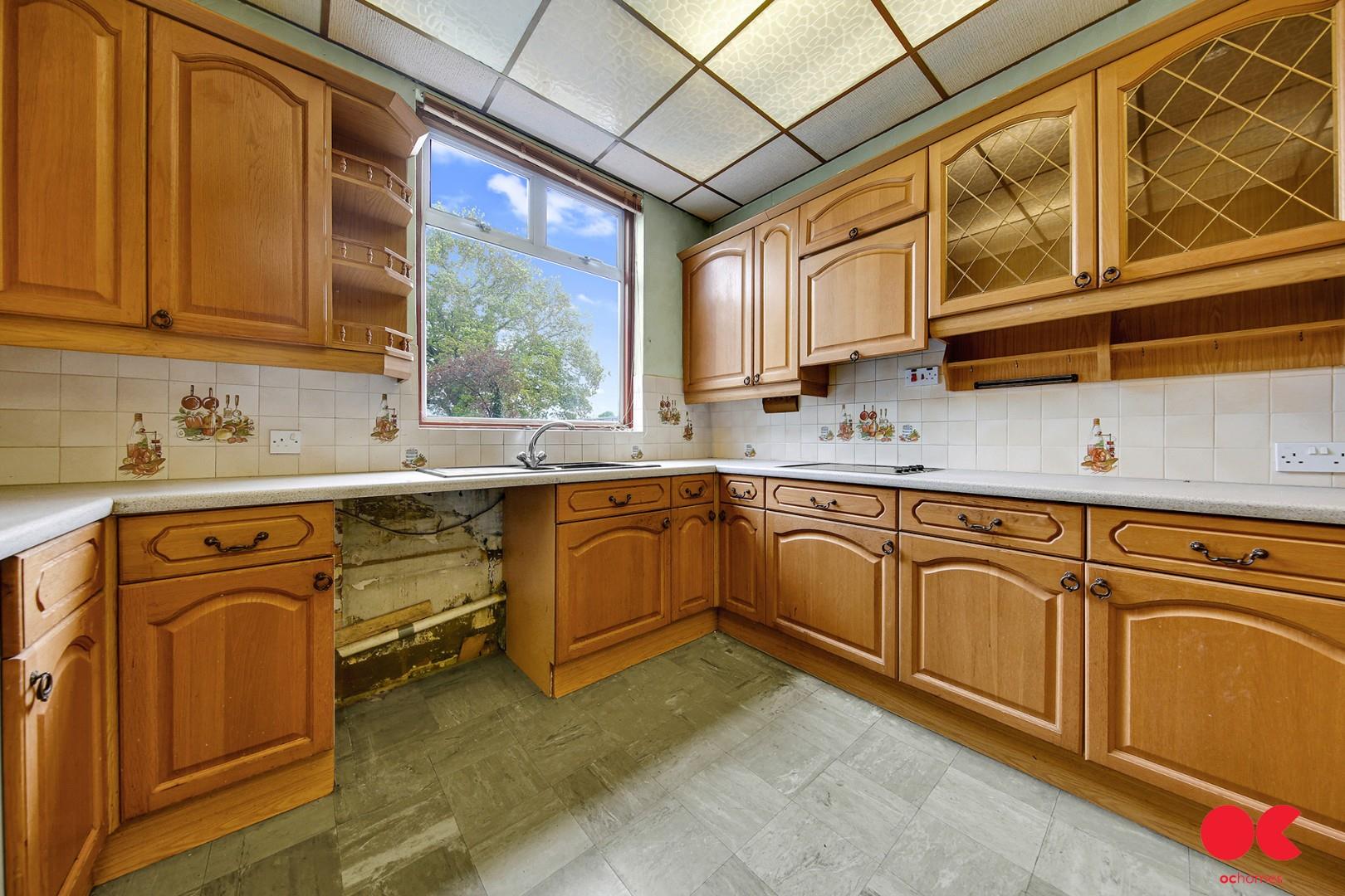 4 bed semi-detached house for sale in Fairholme Avenue, Gidea Park  - Property Image 21