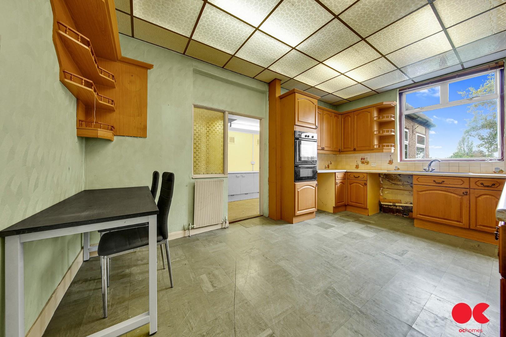 4 bed semi-detached house for sale in Fairholme Avenue, Gidea Park  - Property Image 11