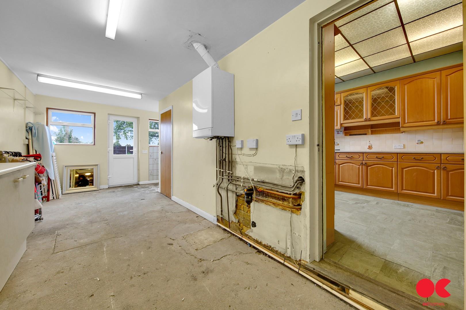 4 bed semi-detached house for sale in Fairholme Avenue, Gidea Park  - Property Image 28
