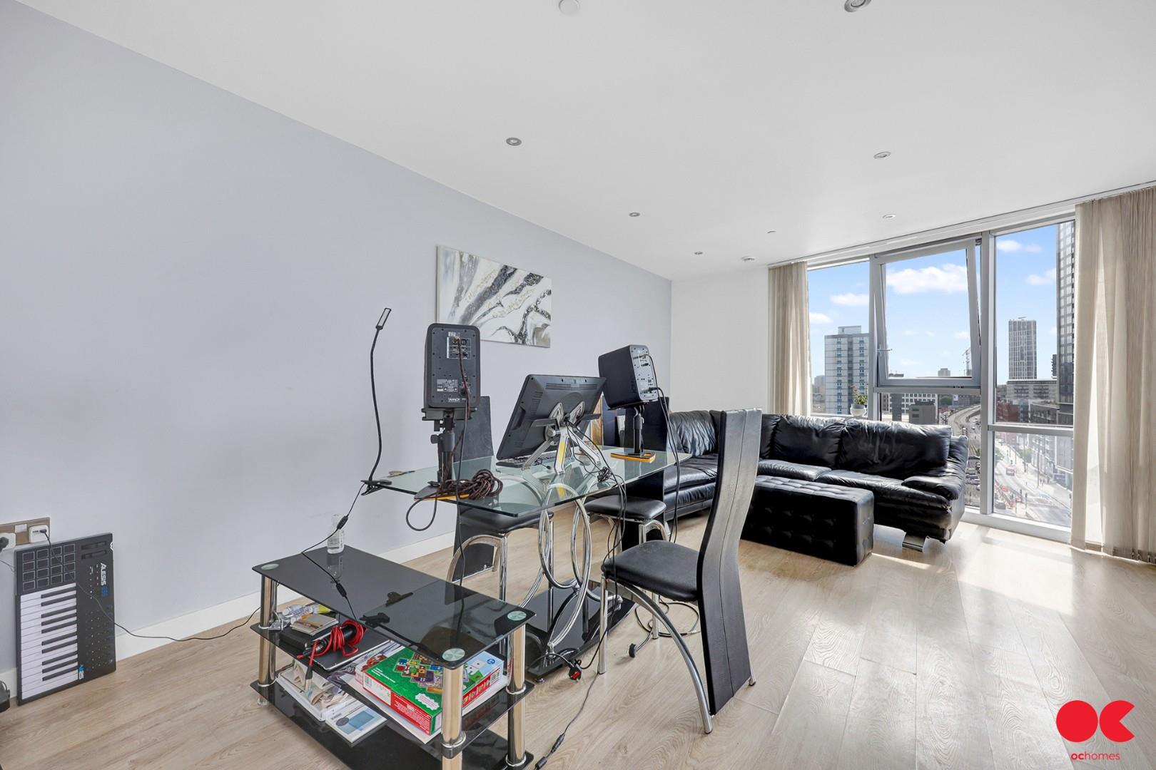 2 bed flat for sale in Rick Roberts Way, London  - Property Image 7