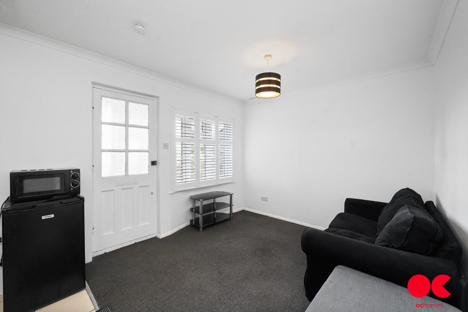 1 bed terraced bungalow for sale in Laburnum Grove, Sheerness - Property Image 1