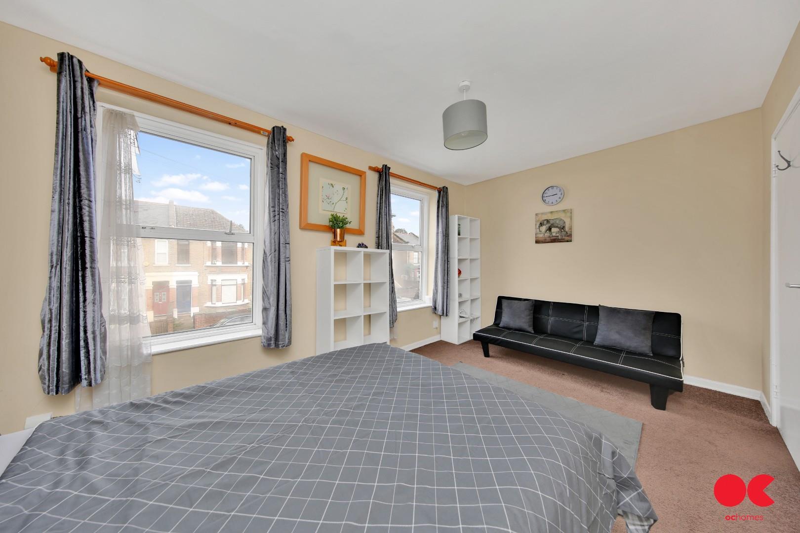 2 bed flat to rent in North Birkbeck Road, Leytonstone  - Property Image 9