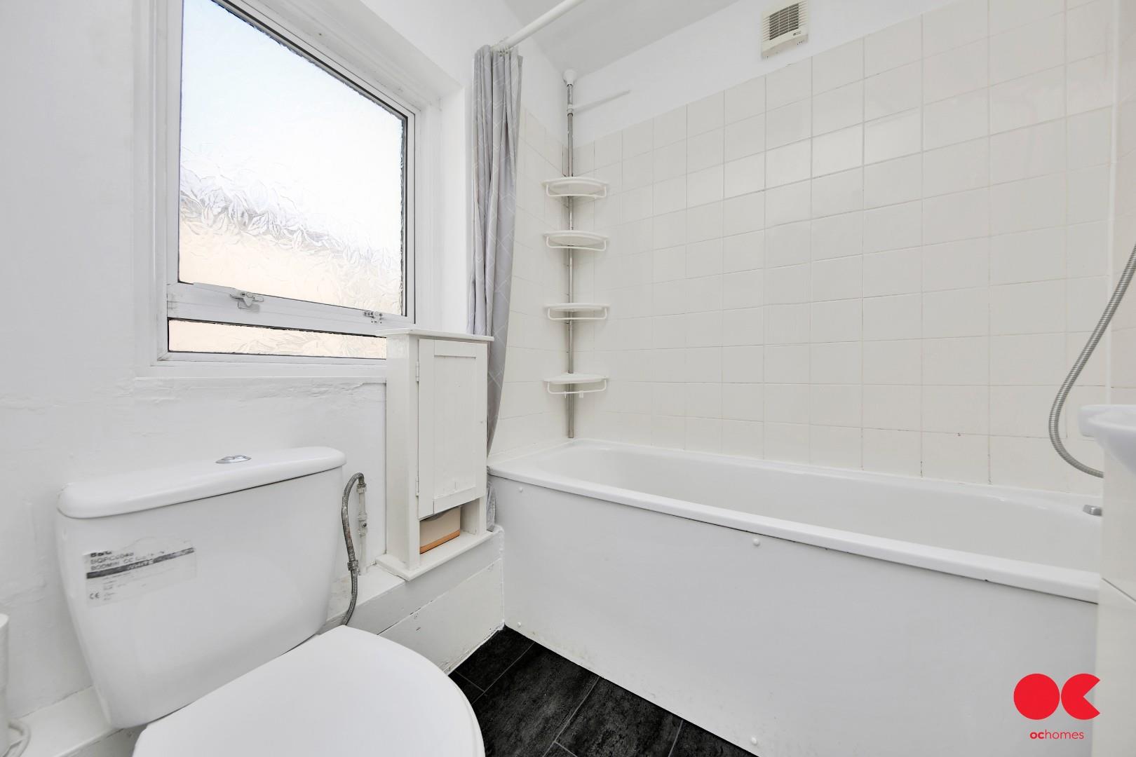 2 bed flat to rent in North Birkbeck Road, Leytonstone  - Property Image 11