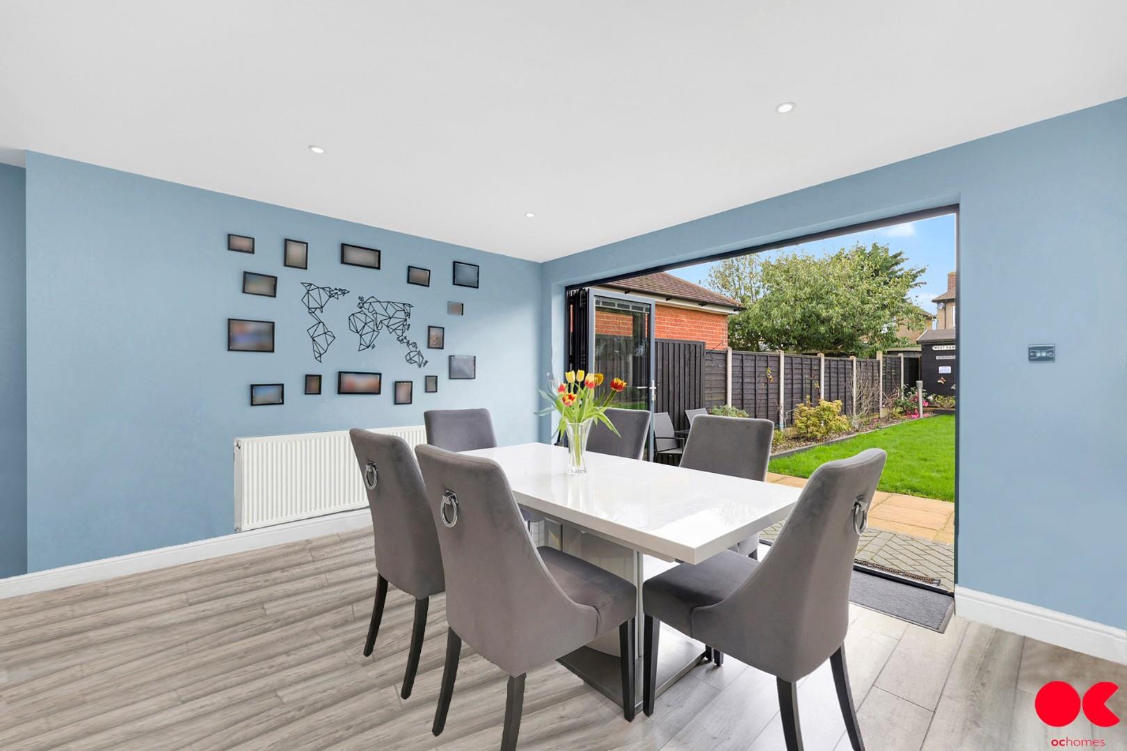 5 bed detached house for sale in Manor Crescent, Hornchurch - Property Image 1