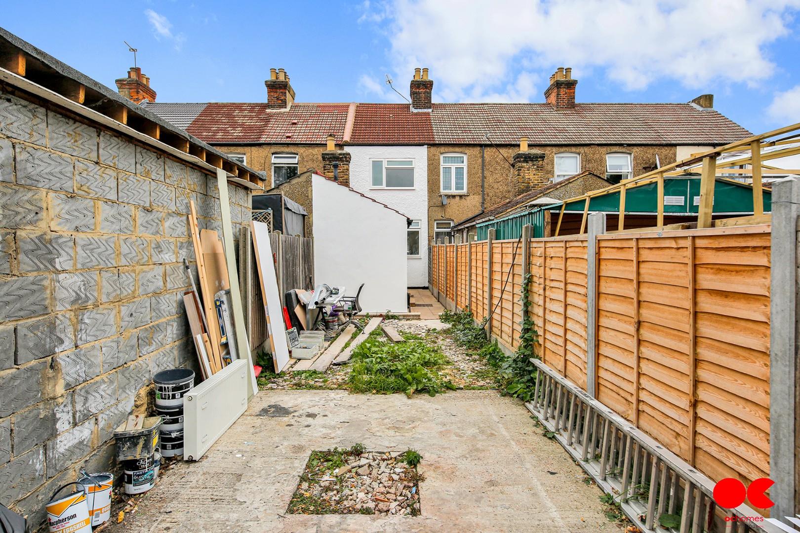 2 bed terraced house to rent in Sparsholt Road, Barking  - Property Image 24