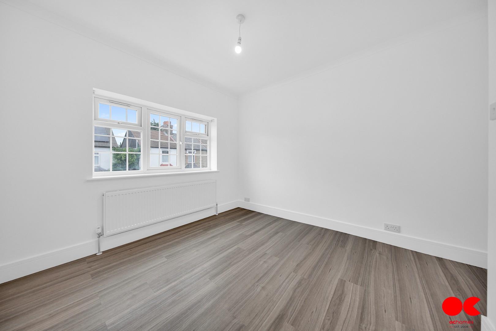 2 bed terraced house to rent in Sparsholt Road, Barking  - Property Image 5