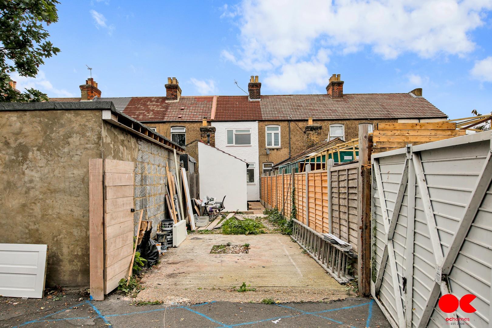 2 bed terraced house to rent in Sparsholt Road, Barking  - Property Image 25