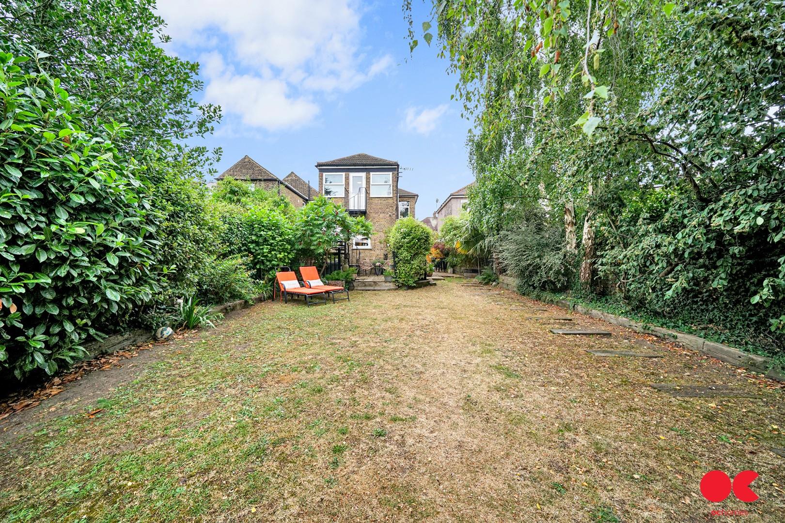 3 bed detached house for sale in Manor Road, Romford  - Property Image 16