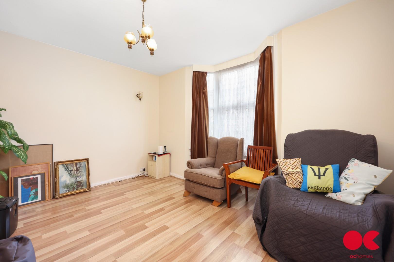 3 bed semi-detached house for sale in Park Road, Leyton  - Property Image 4