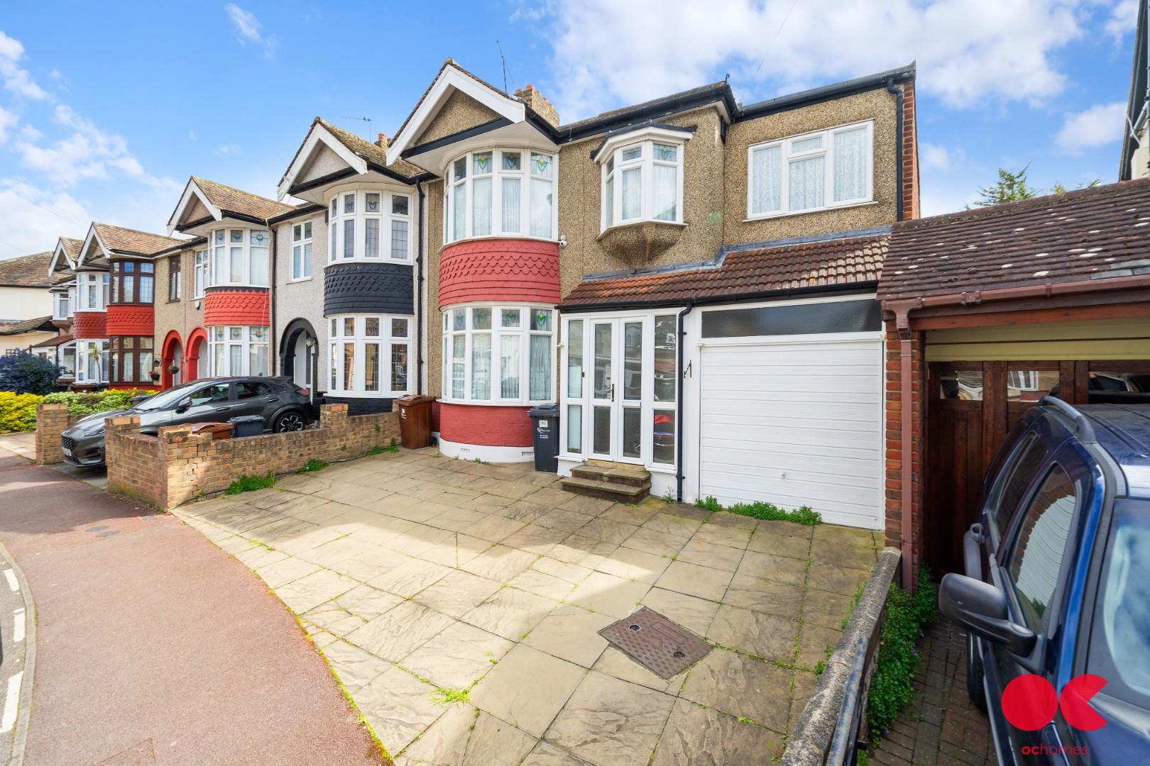 5 bed end of terrace house for sale in Westrow Drive, Barking  - Property Image 35