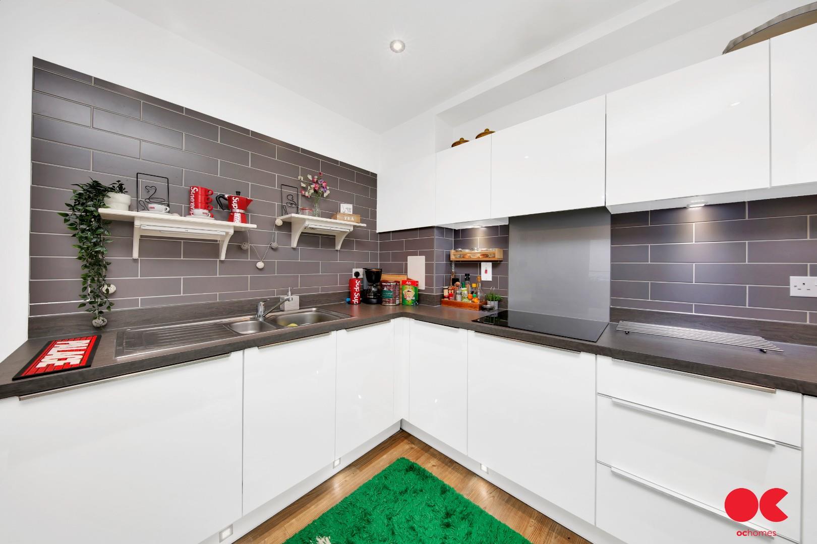 2 bed flat for sale in Hoffmans Road, Walthamstow  - Property Image 9