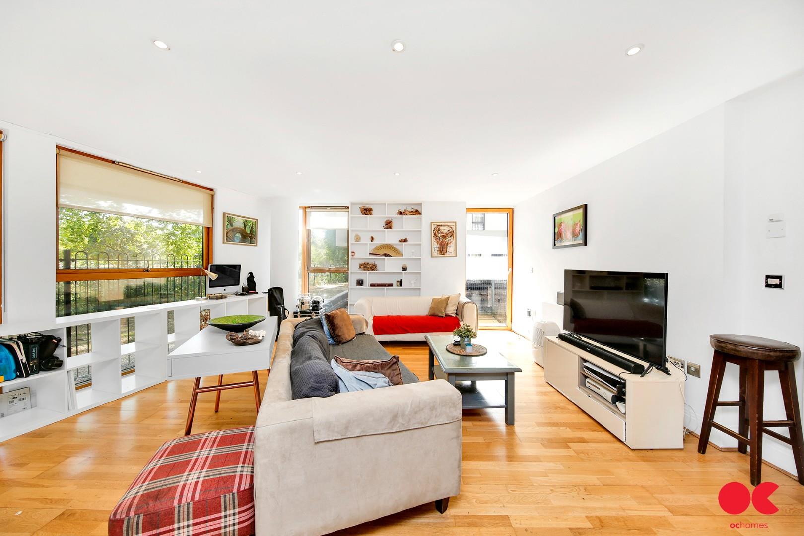 2 bed flat for sale in Lea Bridge Road, Hackney  - Property Image 17