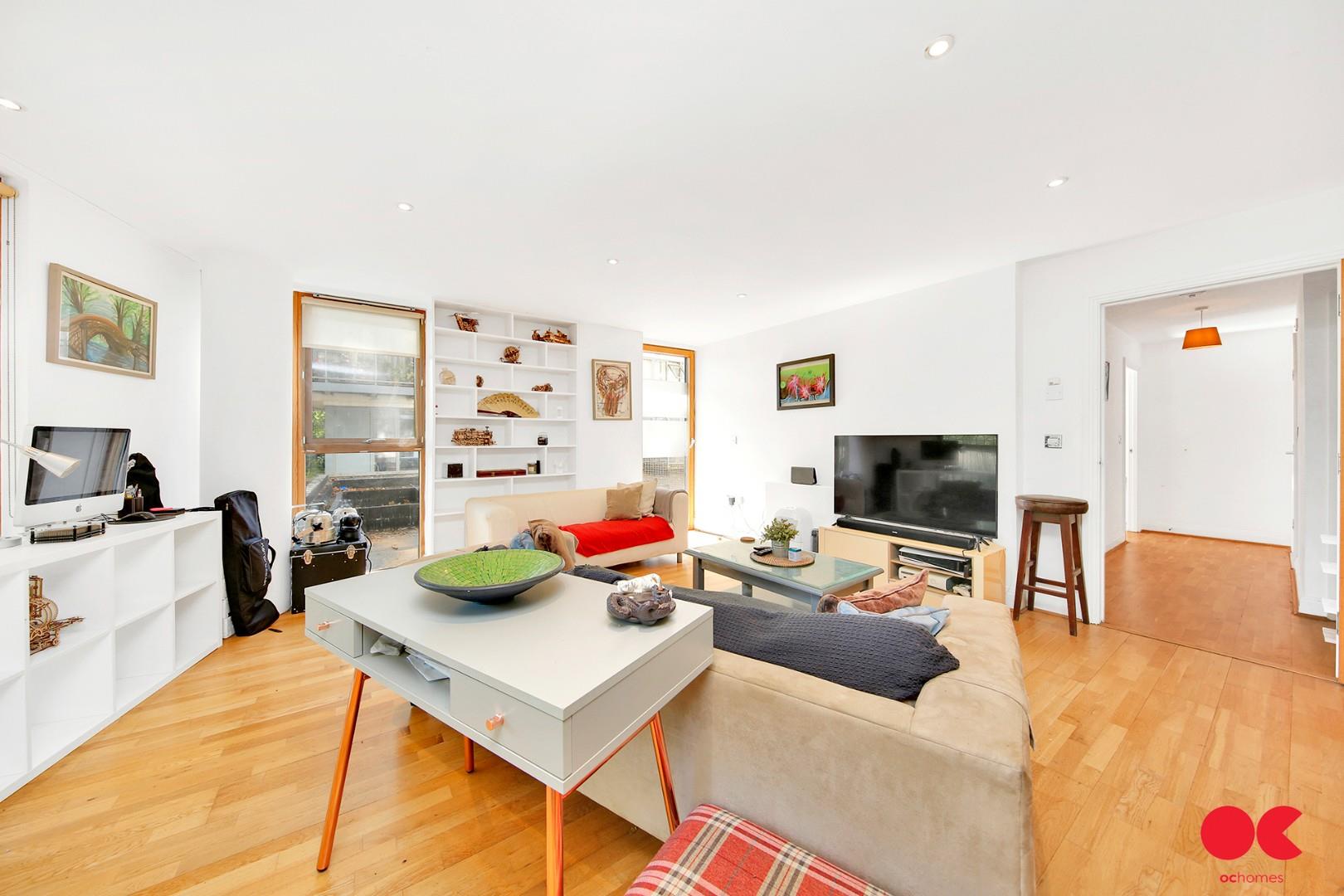 2 bed flat for sale in Lea Bridge Road, Hackney  - Property Image 8