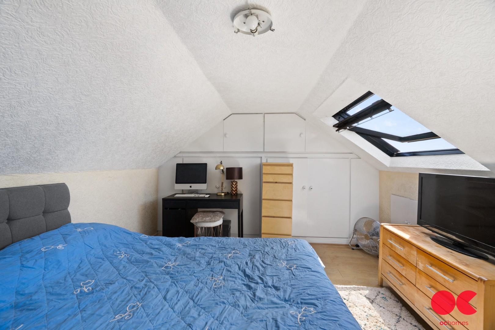 3 bed terraced house for sale in Martley Drive, Gants Hill  - Property Image 10