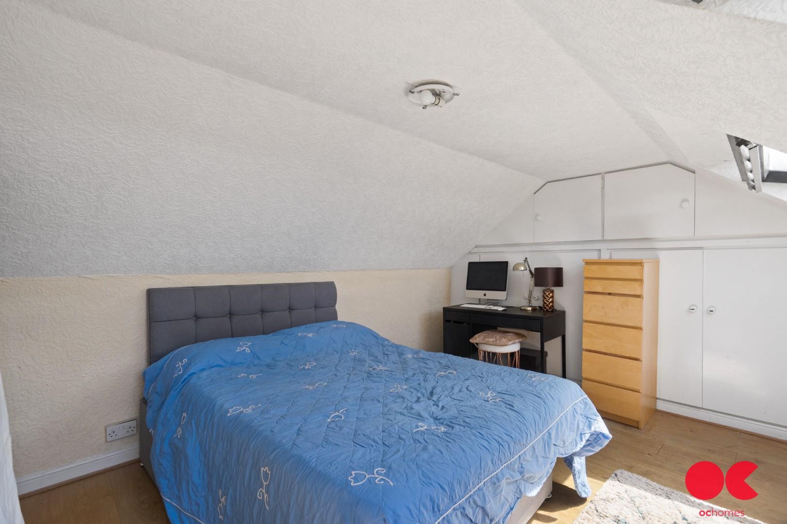 3 bed terraced house for sale in Martley Drive, Gants Hill  - Property Image 25