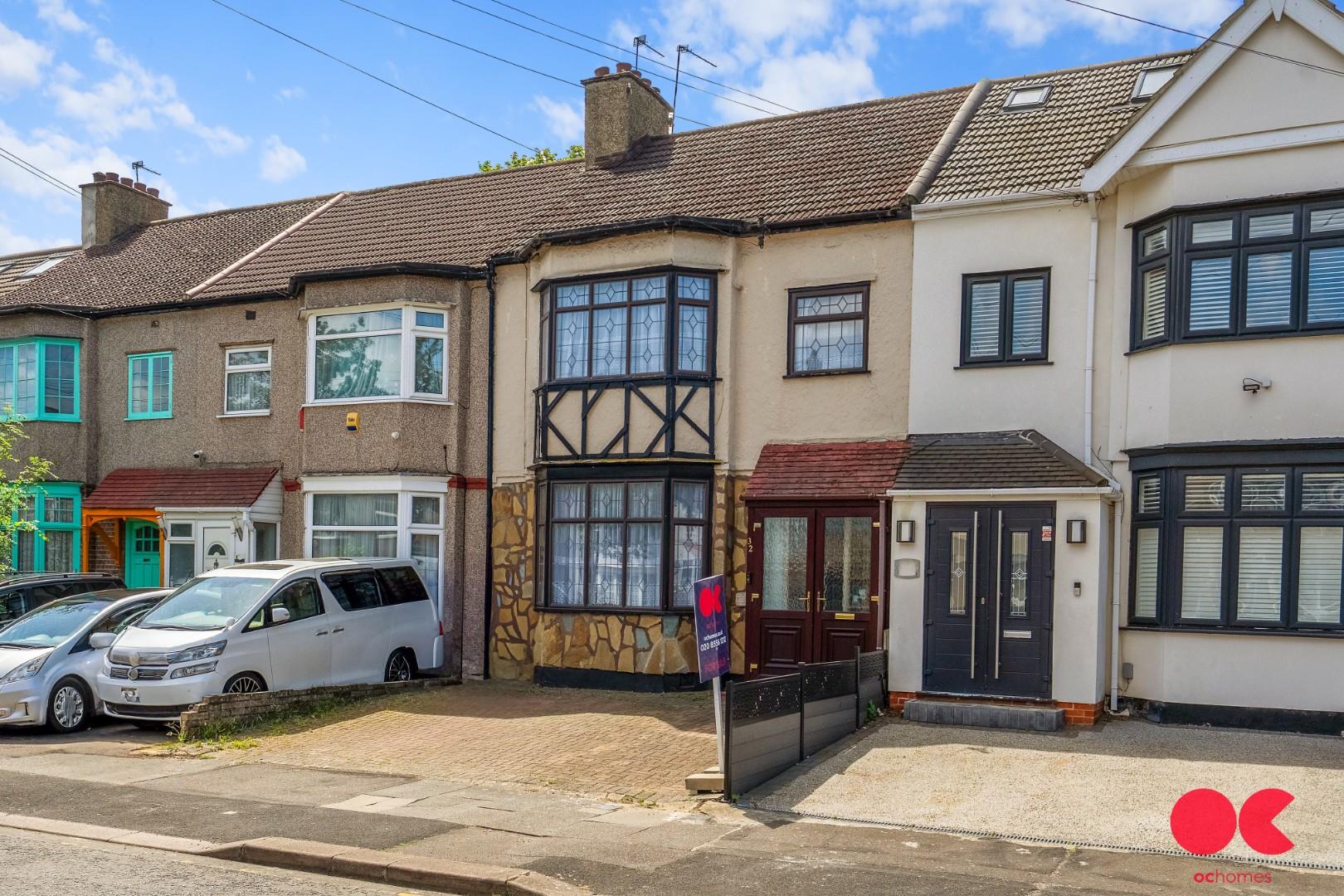 3 bed terraced house for sale in Martley Drive, Gants Hill  - Property Image 20