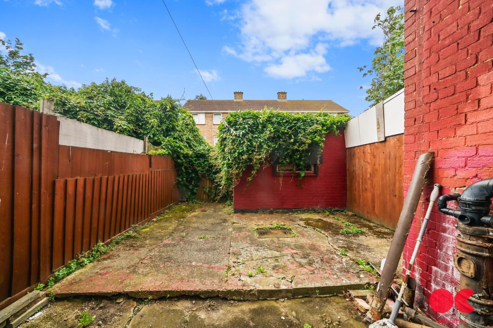 4 bed terraced house for sale in Telham Road, East Ham  - Property Image 5