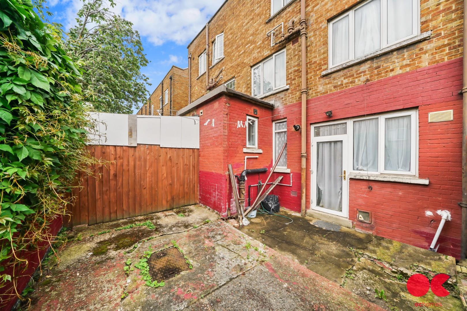 4 bed terraced house for sale in Telham Road, East Ham  - Property Image 16