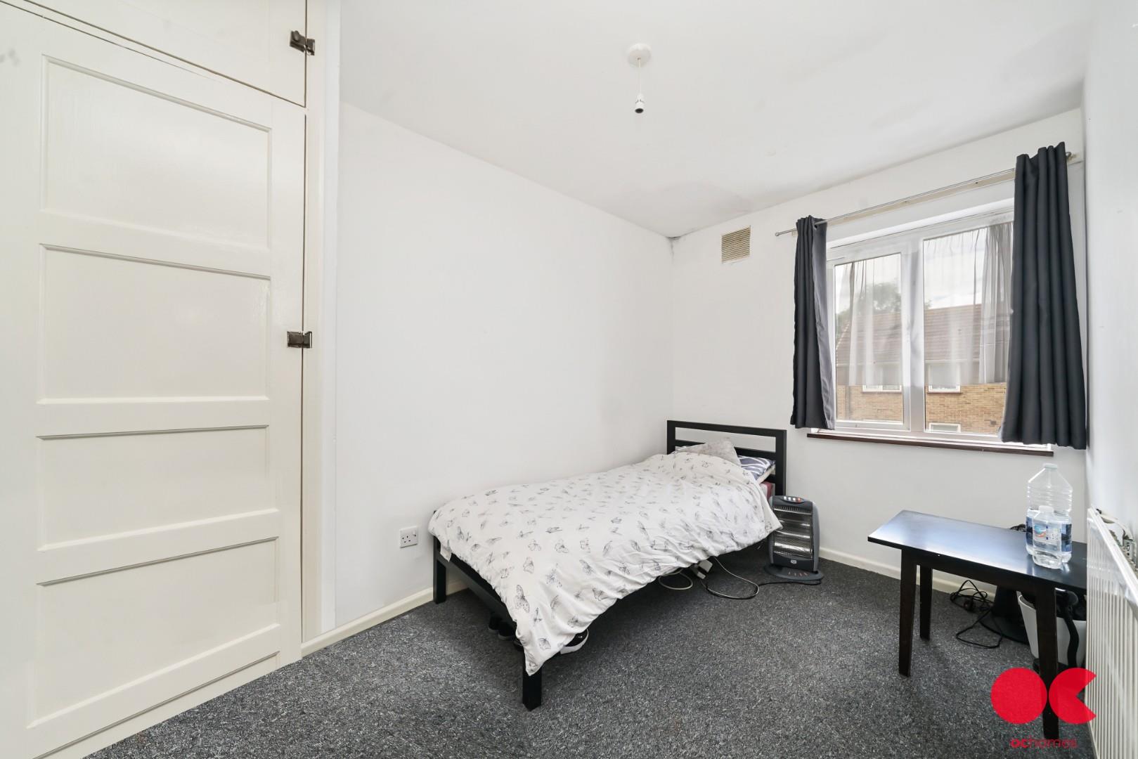 4 bed terraced house for sale in Telham Road, East Ham  - Property Image 9