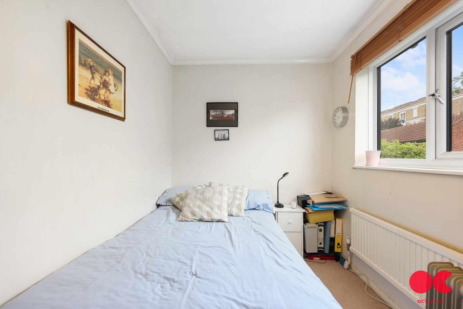 3 bed terraced house for sale in Finnis Street, Bethnal Green  - Property Image 10
