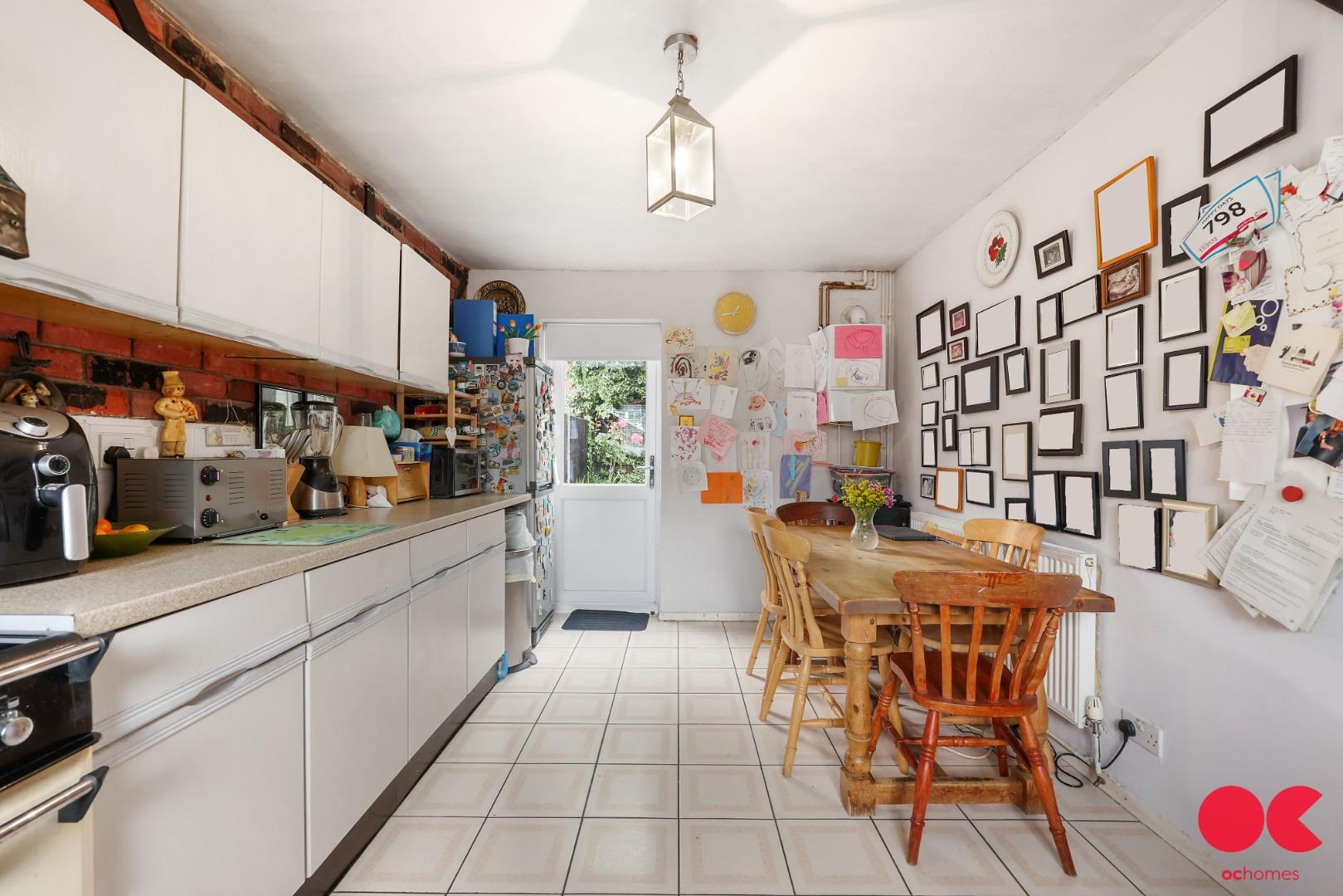 3 bed terraced house for sale in Finnis Street, Bethnal Green  - Property Image 2