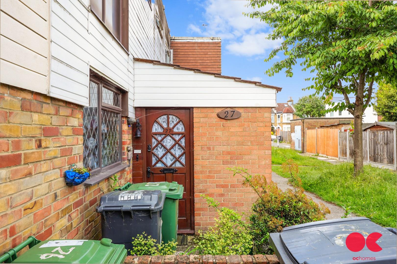 3 bed terraced house for sale in Manorhall Gardens, Leyton  - Property Image 23