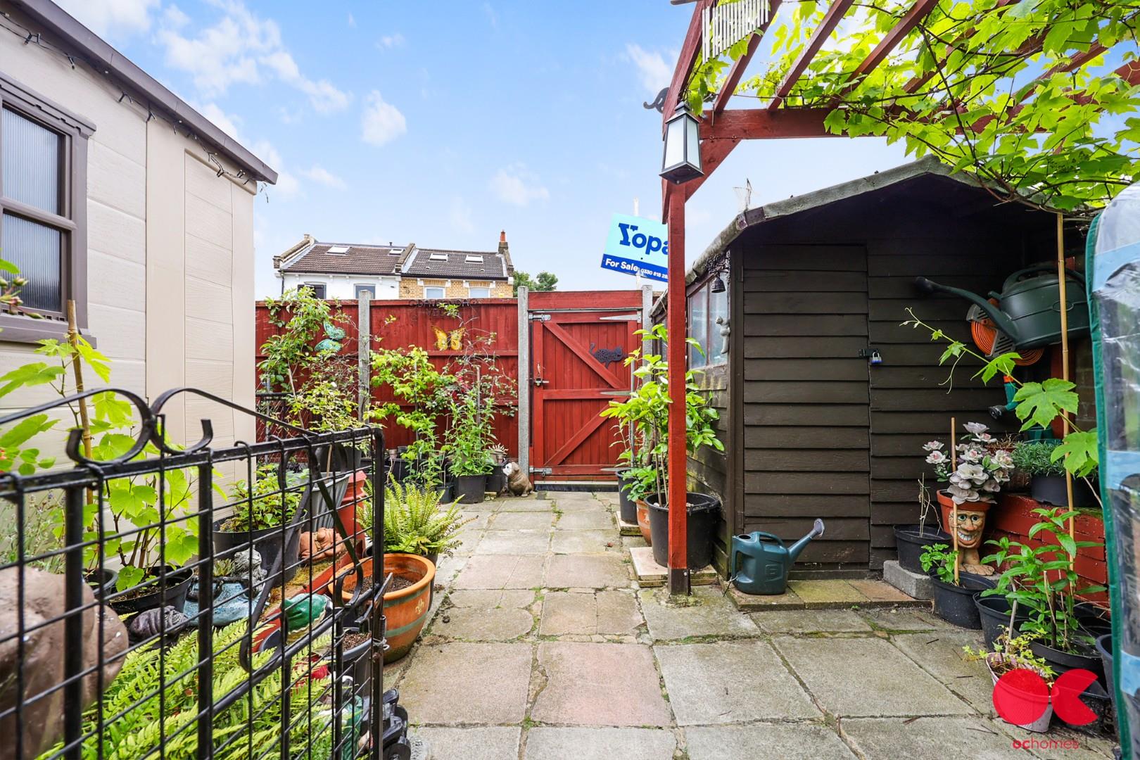 3 bed terraced house for sale in Manorhall Gardens, Leyton  - Property Image 7