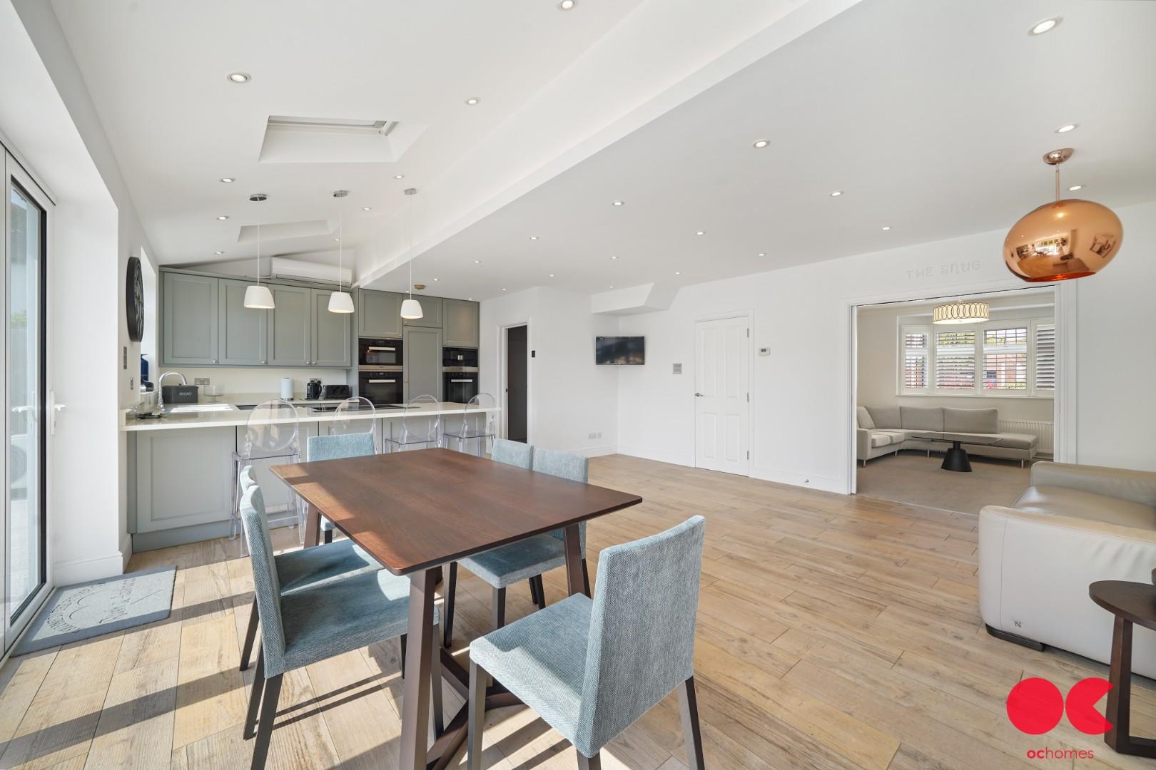 4 bed semi-detached house for sale in Repton Avenue, Gidea Park  - Property Image 12