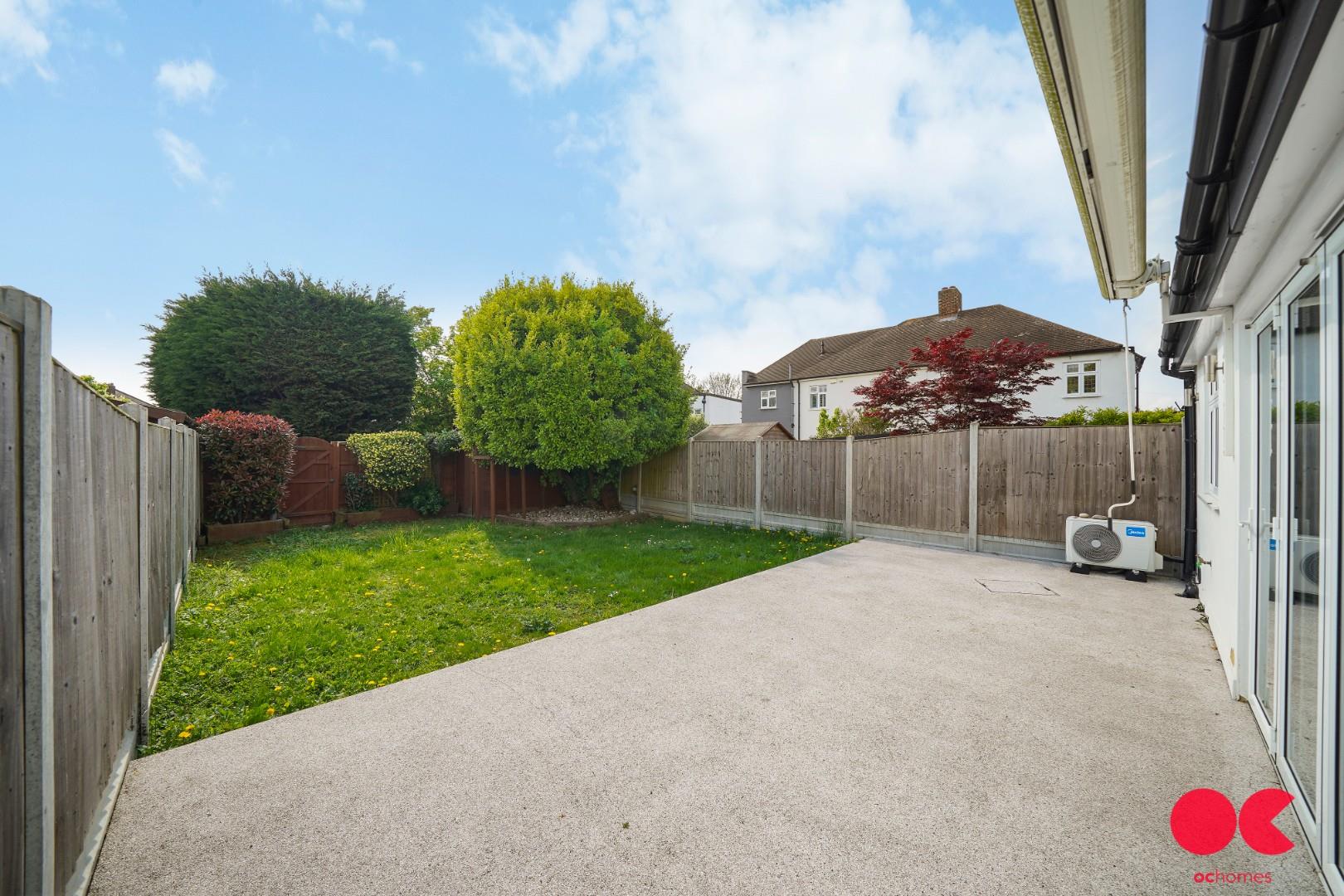 4 bed semi-detached house for sale in Repton Avenue, Gidea Park  - Property Image 25