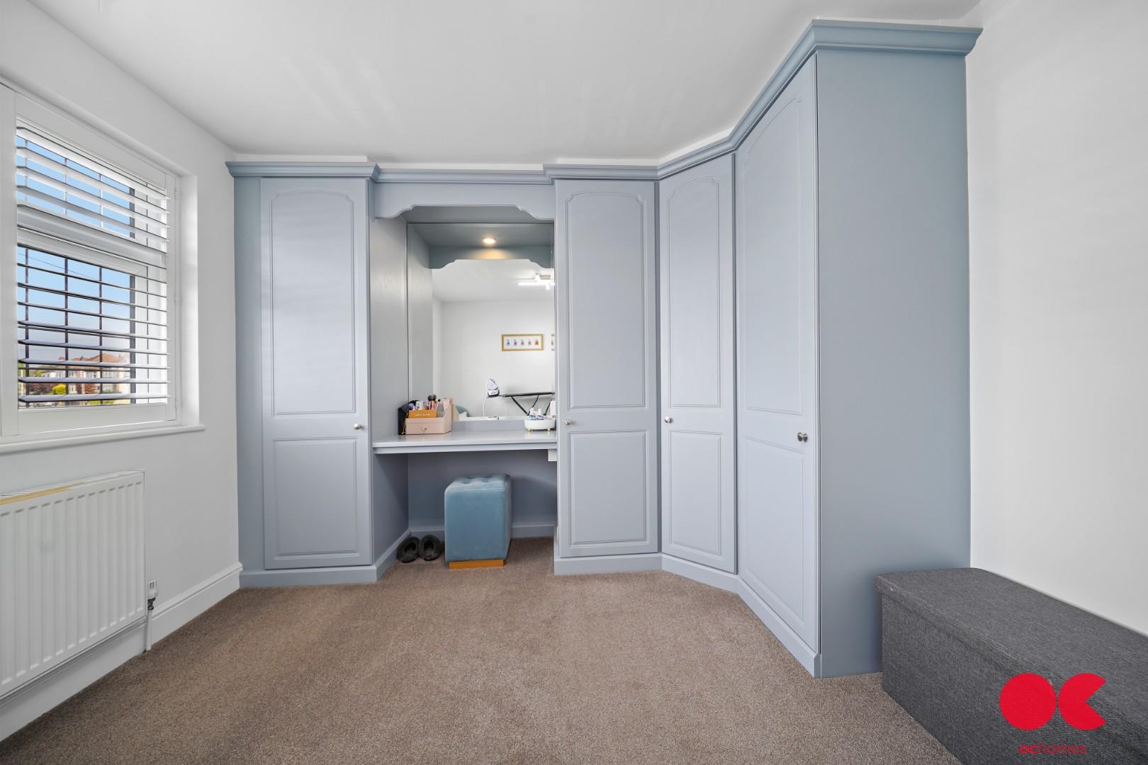 4 bed semi-detached house for sale in Repton Avenue, Gidea Park  - Property Image 28