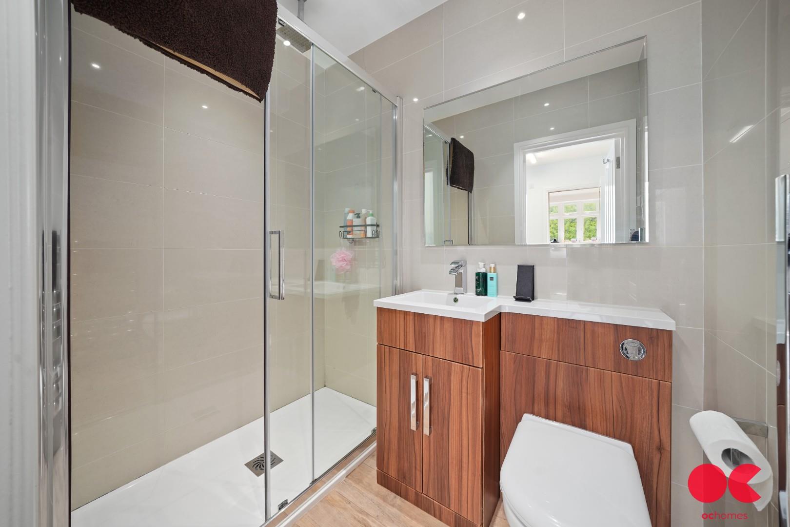 4 bed semi-detached house for sale in Repton Avenue, Gidea Park  - Property Image 7
