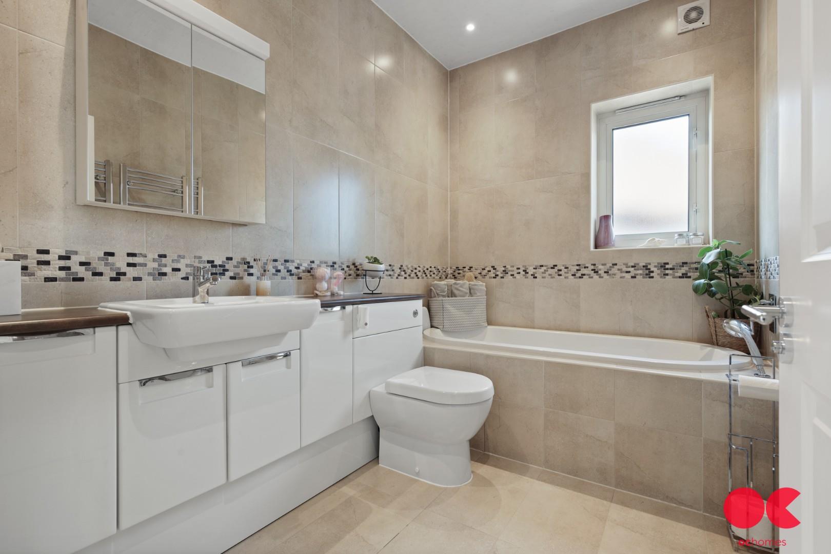 7 bed detached house for sale in Holcombe Road, Ilford  - Property Image 31