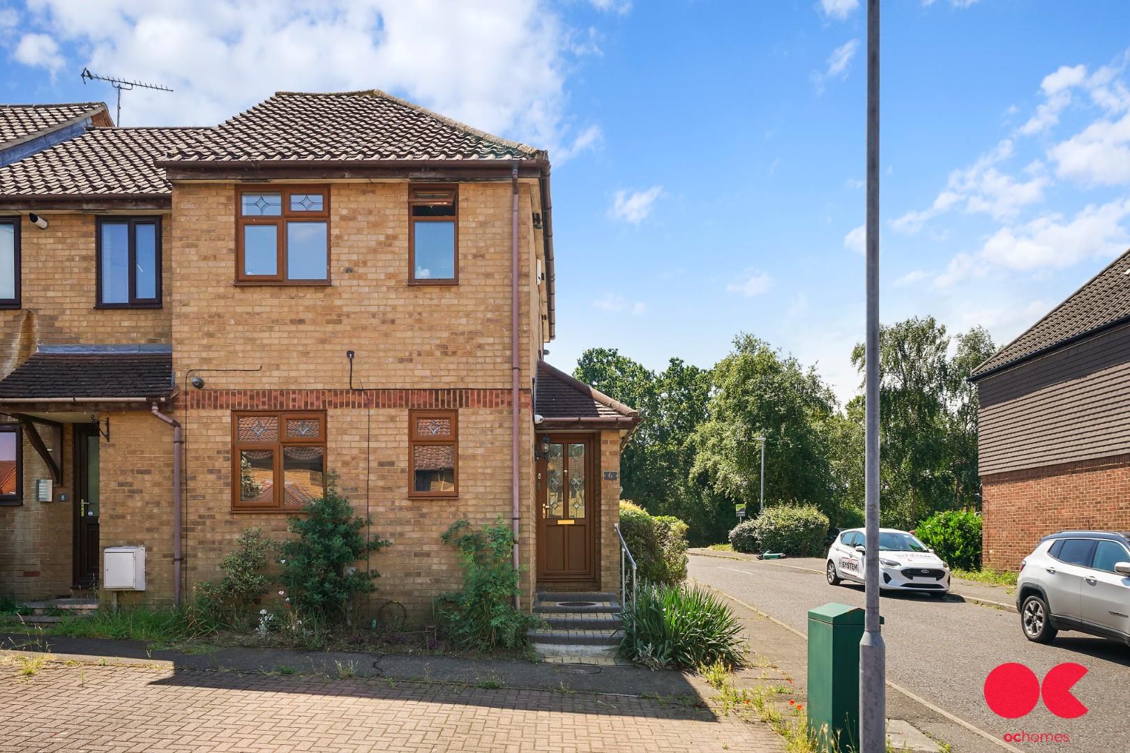 2 bed end of terrace house for sale in Robinia Close, Laindon  - Property Image 1