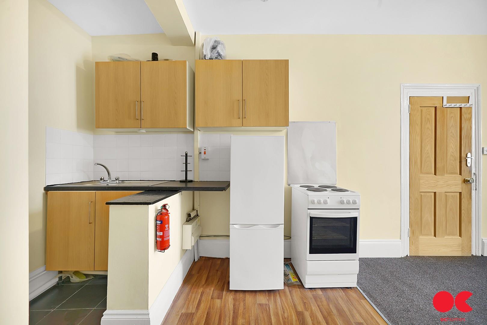 Studio flat to rent in Leytonstone Road, London  - Property Image 7