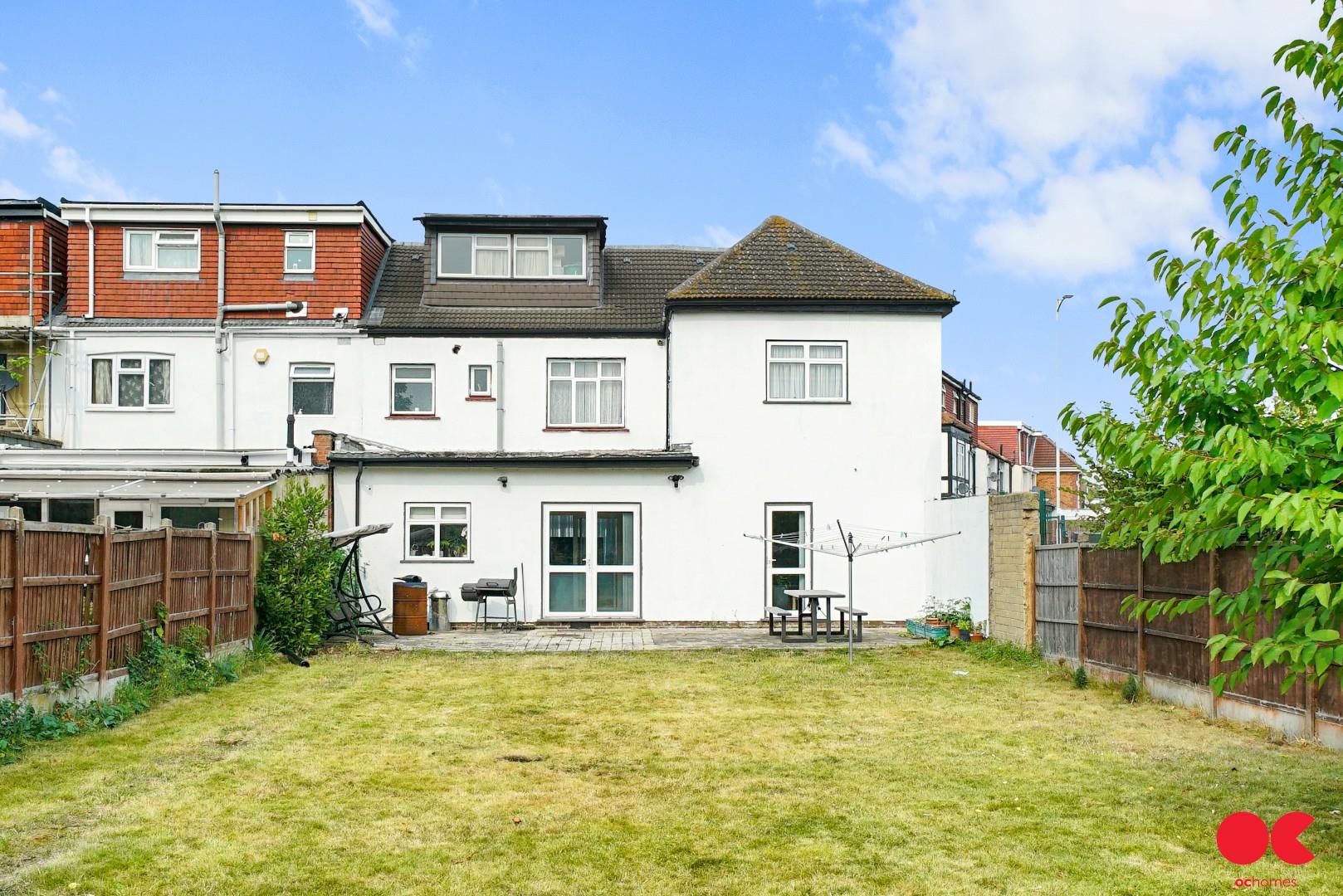 5 bed end of terrace house for sale in Benton Road, Ilford  - Property Image 28