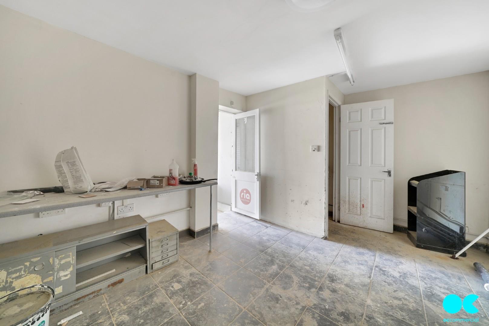 Commercial property to rent in The Grove, London 7