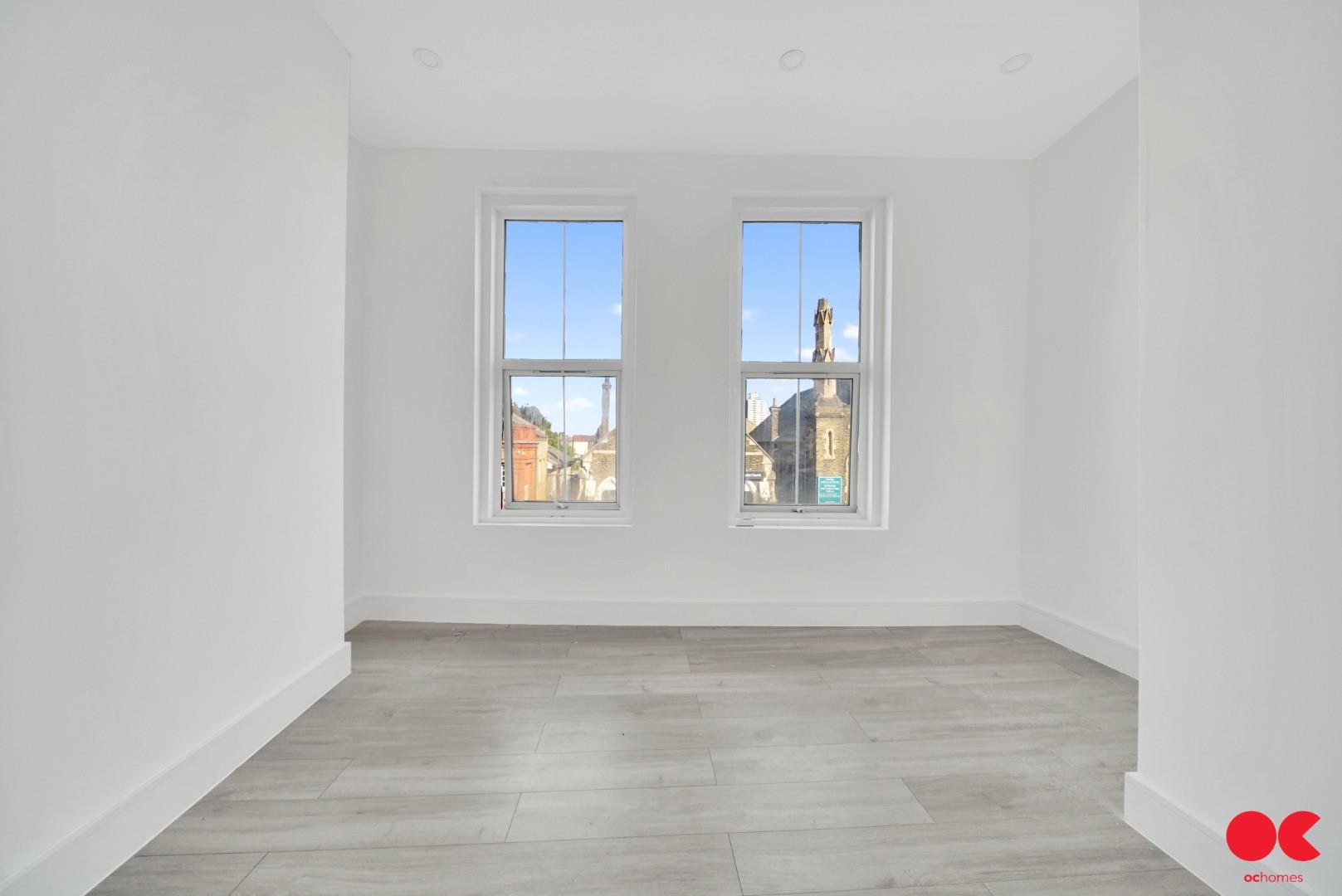 Commercial property to rent in The Grove, London 9