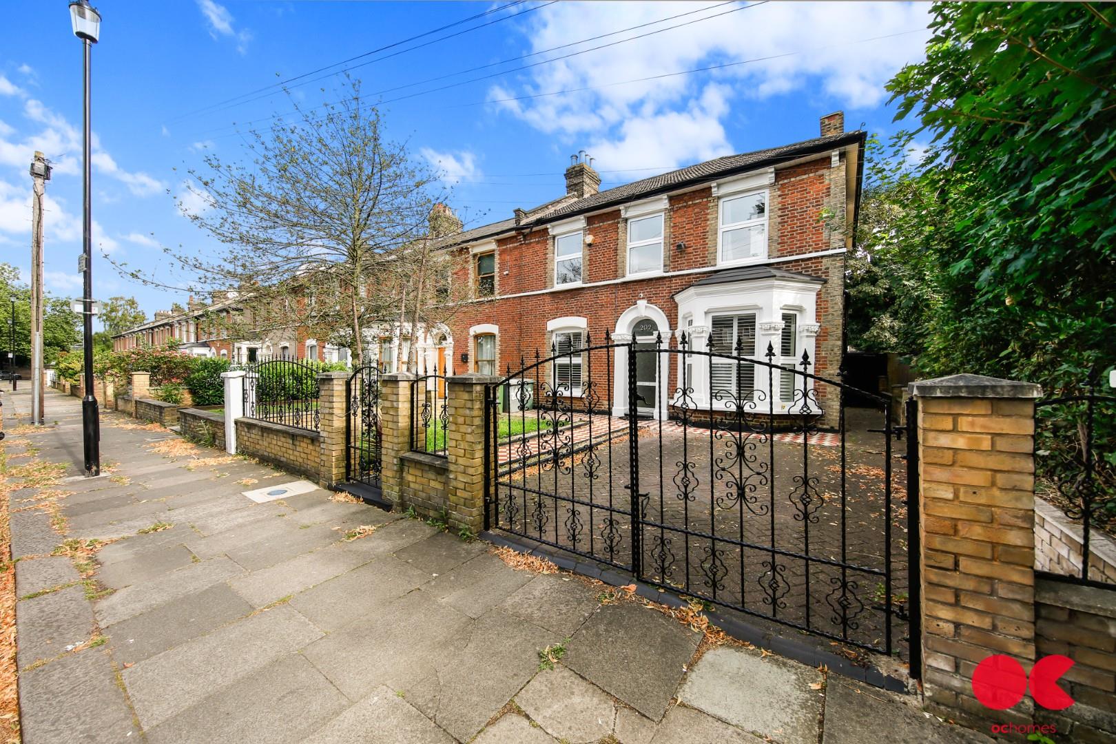 5 bed end of terrace house for sale in Osborne Road, Forest Gate  - Property Image 8