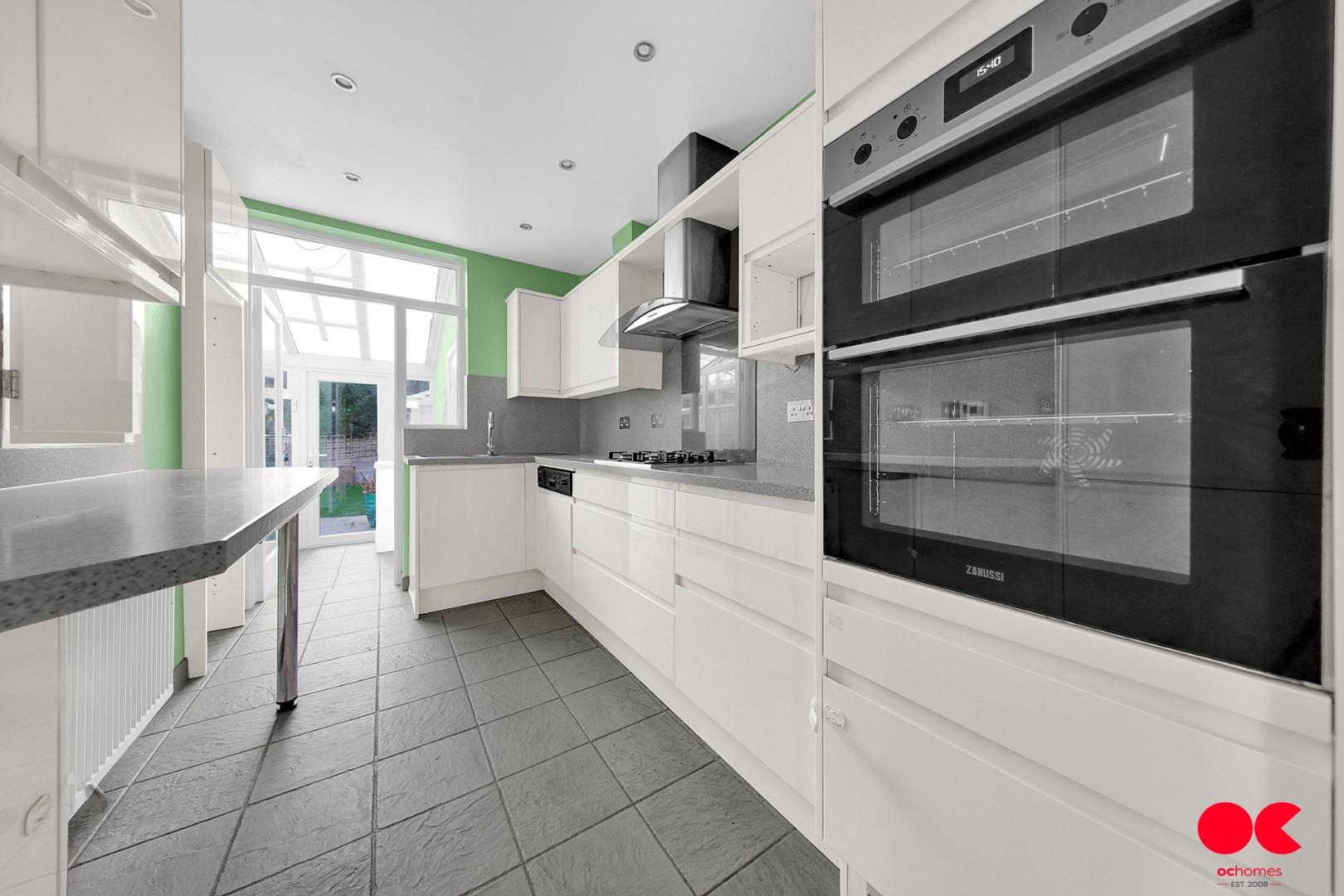 3 bed end of terrace house to rent in Hatley Avenue, Barkingside  - Property Image 11