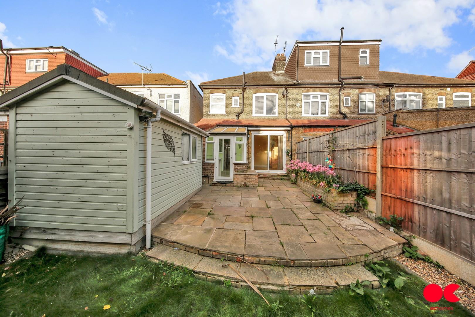 3 bed end of terrace house to rent in Hatley Avenue, Barkingside  - Property Image 33