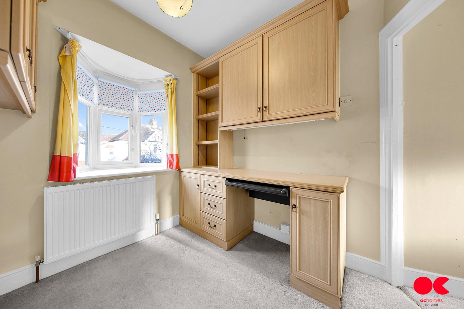 3 bed end of terrace house to rent in Hatley Avenue, Barkingside  - Property Image 23