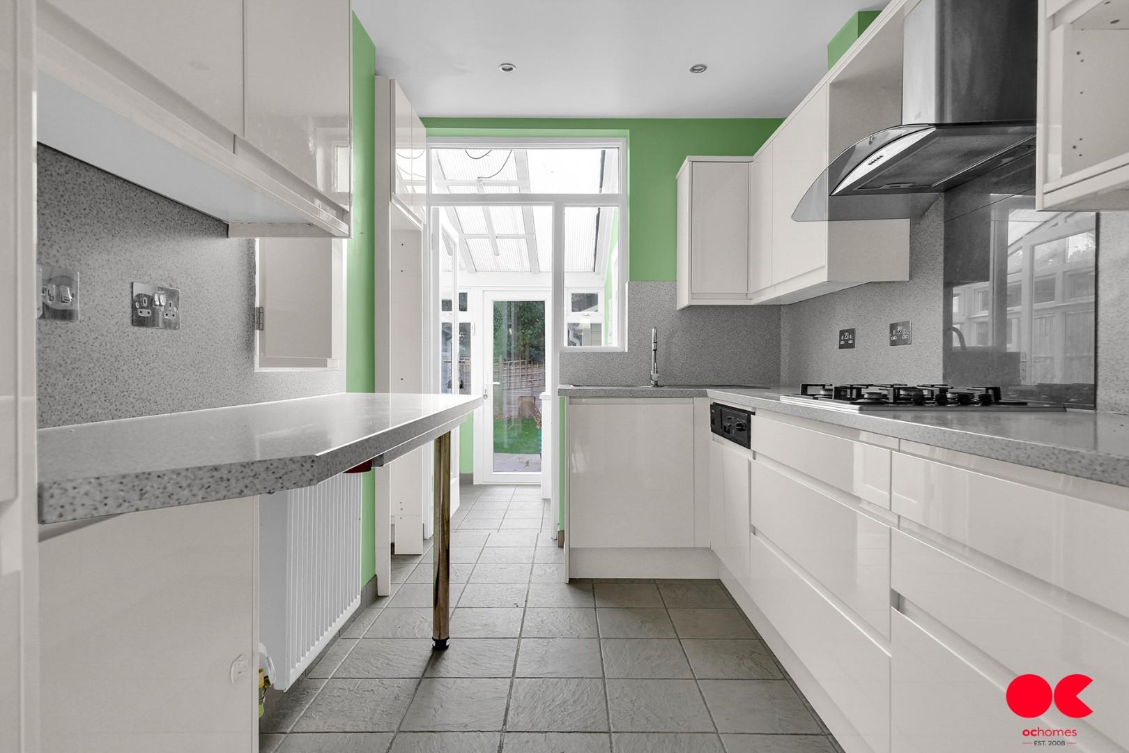 3 bed end of terrace house to rent in Hatley Avenue, Barkingside  - Property Image 10