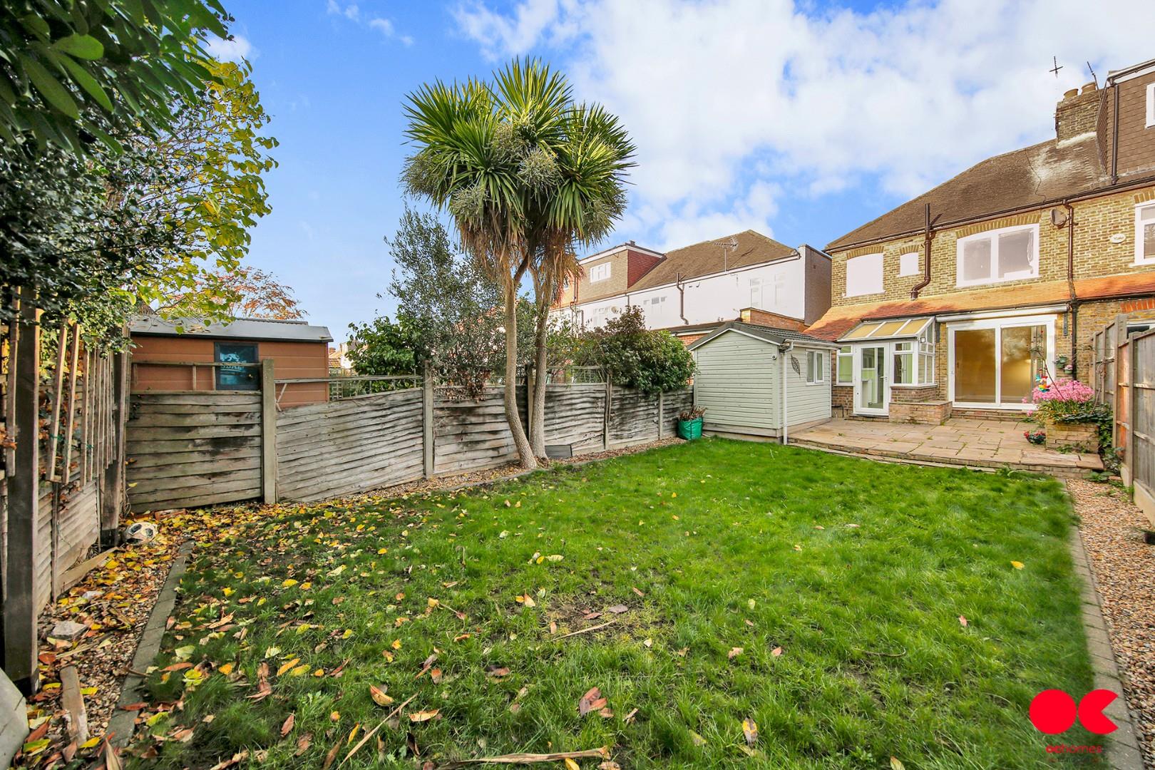 3 bed end of terrace house to rent in Hatley Avenue, Barkingside  - Property Image 31