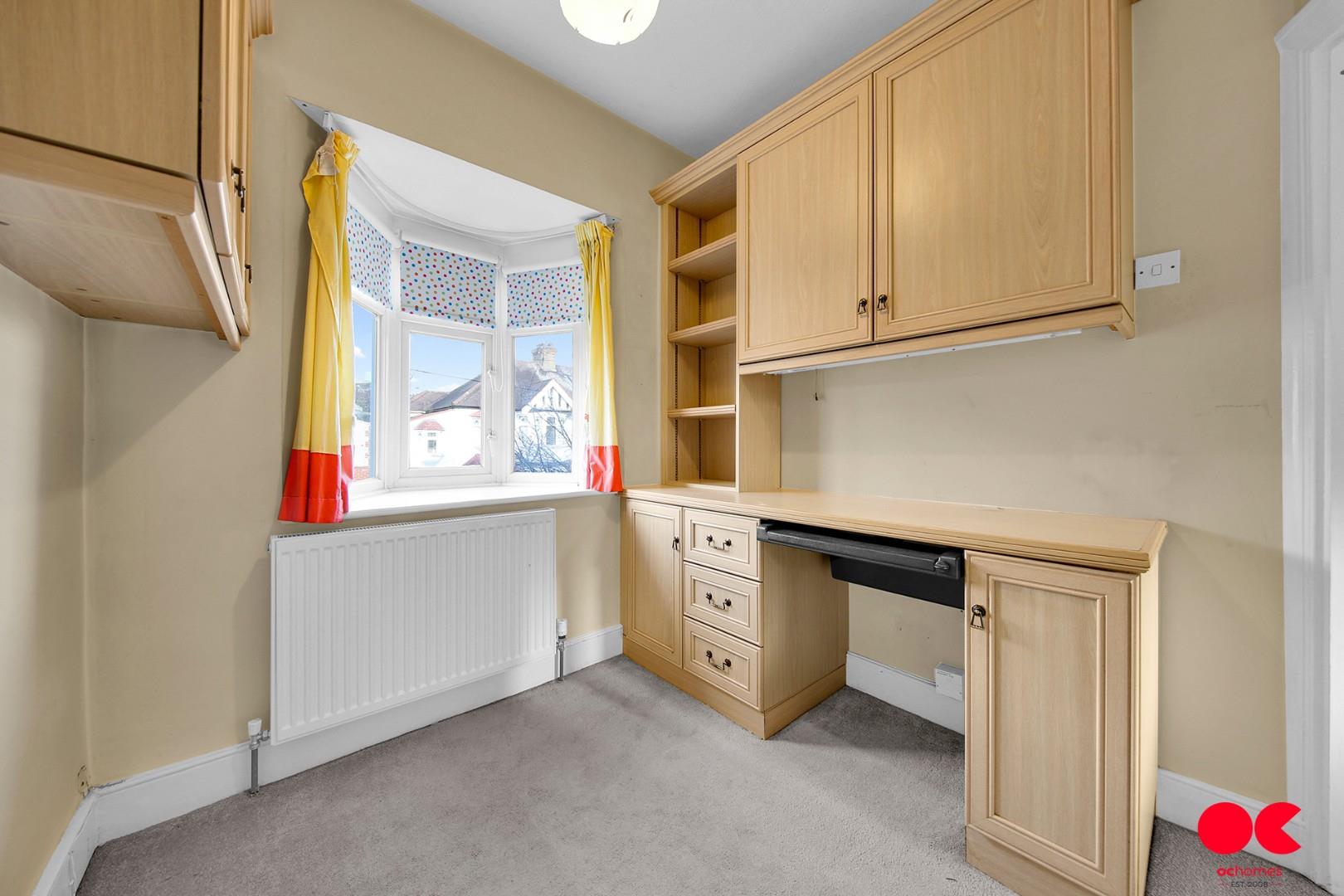 3 bed end of terrace house to rent in Hatley Avenue, Barkingside  - Property Image 24