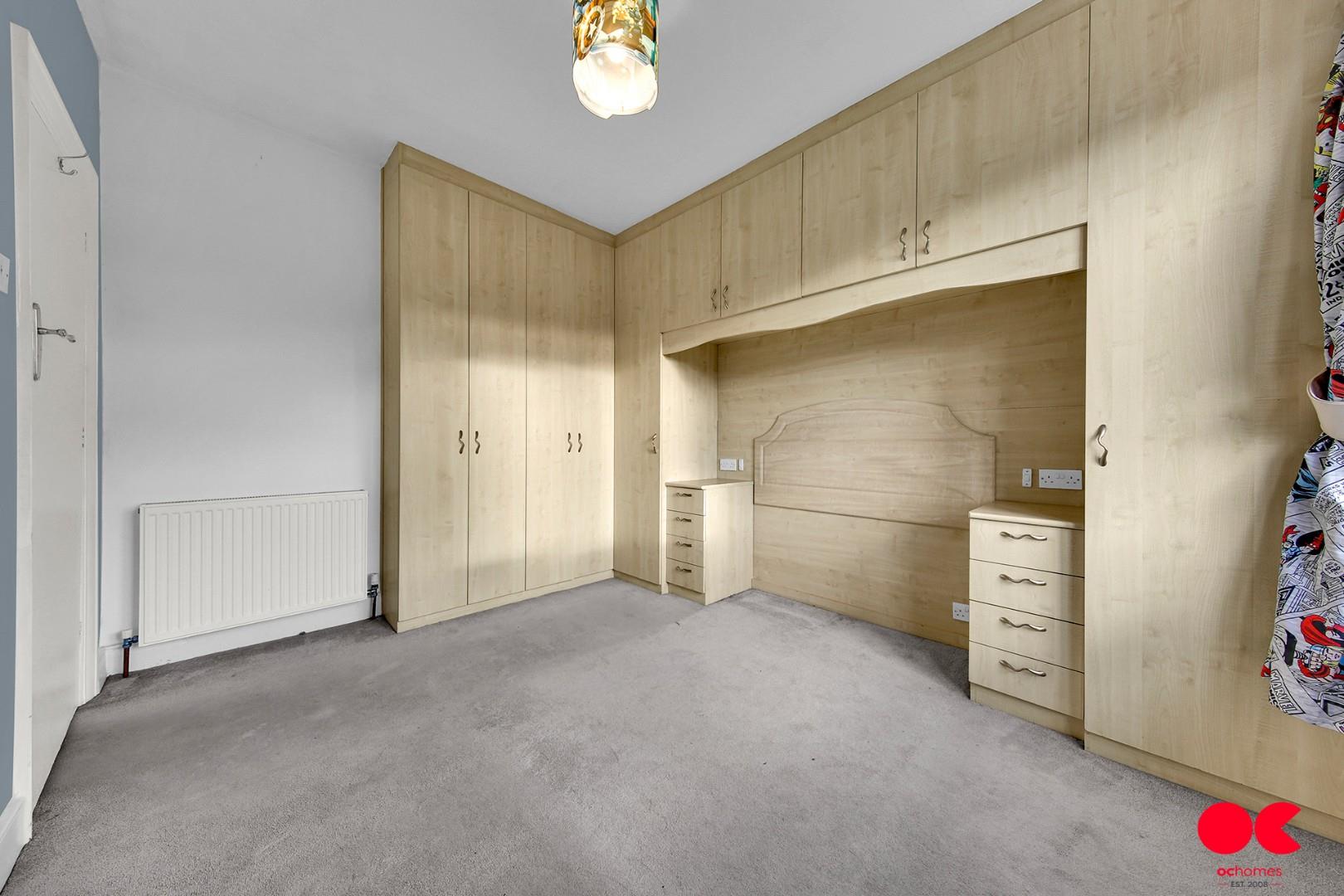 3 bed end of terrace house to rent in Hatley Avenue, Barkingside  - Property Image 27